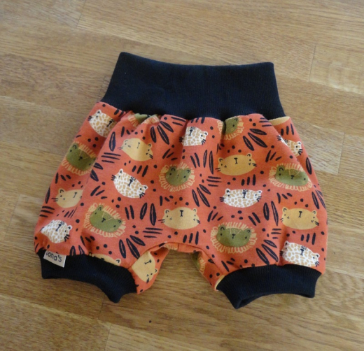 Kurze Pumphose Tiger Größe 62