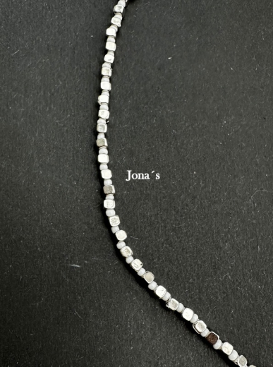 Halskette silber-weiß