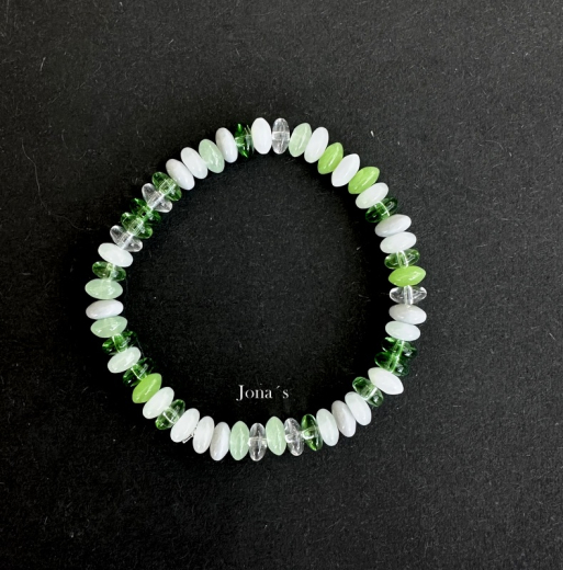 Armband grüne Steine