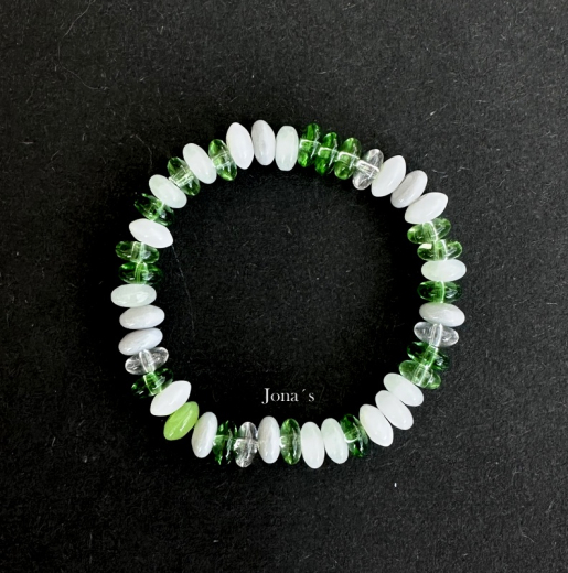 Armband grüne Steine
