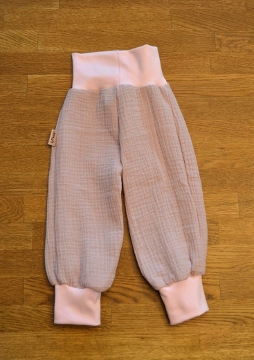 Mitwachshose Musselin rosa Größe 74/80