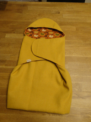 Einschlagdecke Babyschale Tiger senf