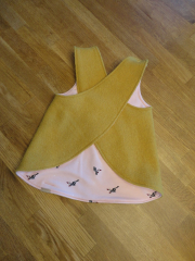 Wollwalk Trägerkleid / Schürzenkleid Größe 80 senf