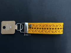 Schlüsselanhänger Filz Stickerei Violet