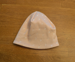 Beanie Herzen rosa 44 cm